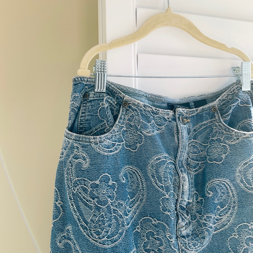 Liz Claiborne Embroidered Denim Midi Skirt in Faded Blue